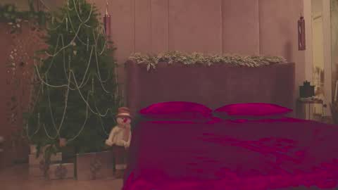 Mia online show from January 14, 7:03 am