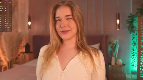 Mia online show from March 1, 5:09 am