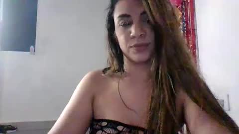 Snapshot of smileycherry chatting on December 29, 2:49 am smileycherry online show from December 29, 2:49 am