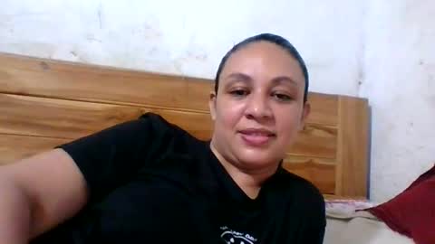 Snapshot of smileycherry chatting on November 2, 3:42 am smileycherry online show from November 2, 3:42 am