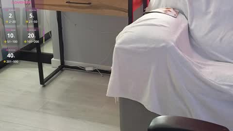 smilym online show from January 10, 2:13 am