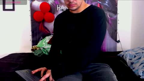 Snapshot of smith_hot69 chatting on March 25, 3:01 am dani online show from March 25, 3:01 am