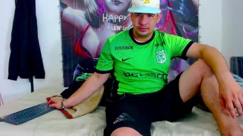 Snapshot of smith_hot69 chatting on April 21, 3:35 am dani online show from April 21, 3:35 am