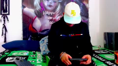 Snapshot of smith_hot69 chatting on April 24, 5:32 am dani online show from April 24, 5:32 am