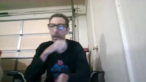 smoke-4-me online show from October 21, 10:27 am