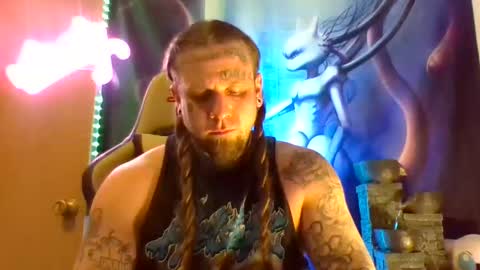 Snapshot of smokebluntafterblunt chatting on February 15, 2:19 am smoke online show from February 15, 2:19 am