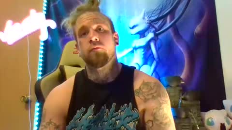 Snapshot of smokebluntafterblunt chatting on February 16, 2:18 am smoke online show from February 16, 2:18 am