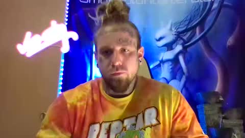 Snapshot of smokebluntafterblunt chatting on February 18, 12:06 am smoke online show from February 18, 12:06 am