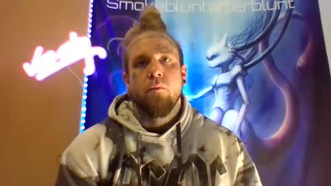 Snapshot of smokebluntafterblunt chatting on February 26, 1:10 pm smoke online show from February 26, 1:10 pm