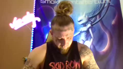 Snapshot of smokebluntafterblunt chatting on February 27, 1:22 pm smoke online show from February 27, 1:22 pm