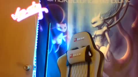 Snapshot of smokebluntafterblunt chatting on March 5, 7:10 pm smoke online show from March 5, 7:10 pm