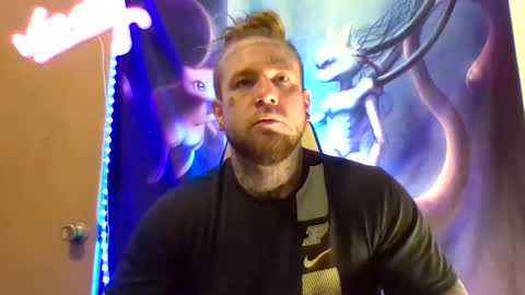 Snapshot of smokebluntafterblunt chatting on March 10, 11:37 am smoke online show from March 10, 11:37 am