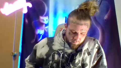 Snapshot of smokebluntafterblunt chatting on March 14, 2:50 am smoke online show from March 14, 2:50 am