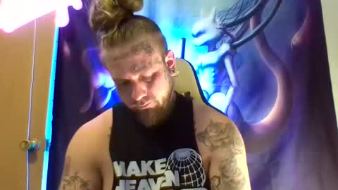 Snapshot of smokebluntafterblunt chatting on March 15, 11:38 am smoke online show from March 15, 11:38 am