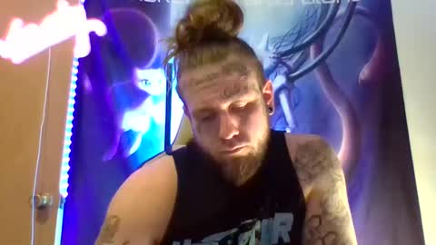 Snapshot of smokebluntafterblunt chatting on March 18, 12:58 am smoke online show from March 18, 12:58 am