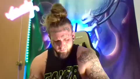 Snapshot of smokebluntafterblunt chatting on March 19, 7:12 am smoke online show from March 19, 7:12 am