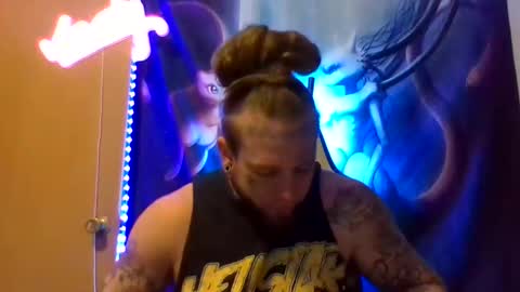 Snapshot of smokebluntafterblunt chatting on March 23, 2:04 am smoke online show from March 23, 2:04 am