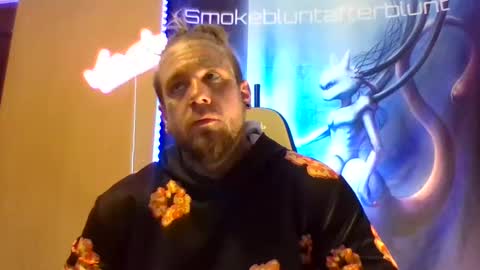 Snapshot of smokebluntafterblunt chatting on March 27, 4:07 am smoke online show from March 27, 4:07 am