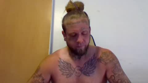 Snapshot of smokebluntafterblunt chatting on July 4, 8:42 am smoke online show from July 4, 8:42 am