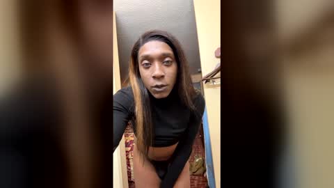 SmokeGoddess35 online show from December 14, 10:36 pm