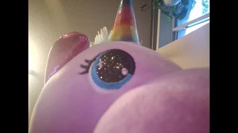 Snapshot of smokeingbitch420 chatting on September 19, 11:49 pm love bug online show from September 19, 11:49 pm