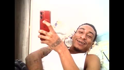 Snapshot of smokepurxxx chatting on April 10, 8:46 pm smokepurxxx online show from April 10, 8:46 pm