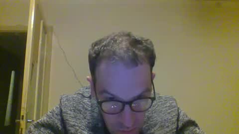 Snapshot of smokered100s chatting on September 25, 8:34 pm luca online show from September 25, 8:34 pm