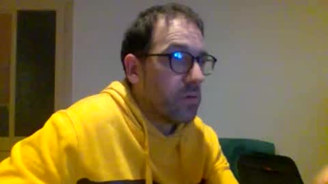 Snapshot of smokered100s chatting on October 22, 9:03 pm luca online show from October 22, 9:03 pm