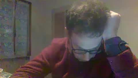 Snapshot of smokered100s chatting on February 9, 9:19 pm luca online show from February 9, 9:19 pm