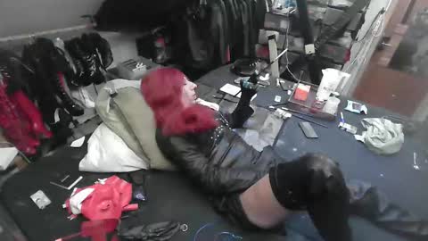 smokeslut365 online show from September 26, 11:09 pm