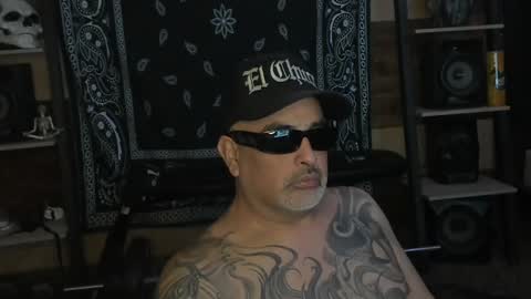 Snapshot of smokey915 chatting on December 29, 2:38 am Smokey915 online show from December 29, 2:38 am