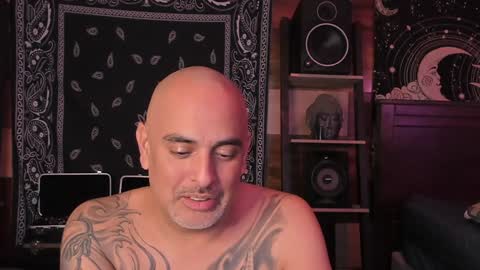 Snapshot of smokey915 chatting on January 11, 5:41 am Smokey915 online show from January 11, 5:41 am