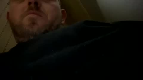 Snapshot of smokeymt420 chatting on February 2, 5:32 am smokeymt420 online show from February 2, 5:32 am