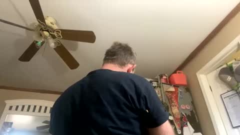 Snapshot of smokeymt420 chatting on February 16, 3:38 pm smokeymt420 online show from February 16, 3:38 pm