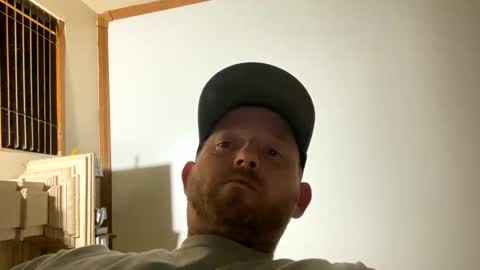 Snapshot of smokeymt420 chatting on March 12, 3:24 am smokeymt420 online show from March 12, 3:24 am