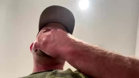 Snapshot of smokeymt420 chatting on October 16, 11:06 pm smokeymt420 online show from October 16, 11:06 pm