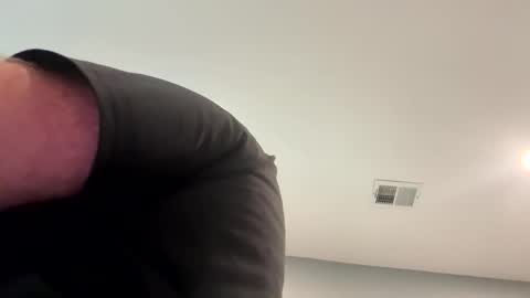 Snapshot of smokeymt420 chatting on May 13, 4:59 pm smokeymt420 online show from May 13, 4:59 pm