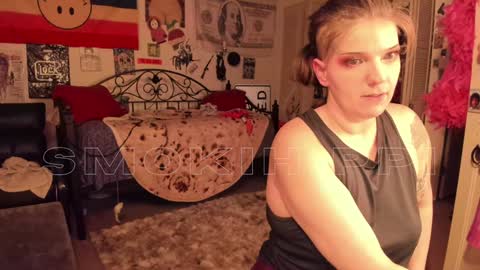 Snapshot of smokihippi chatting on December 26, 9:55 am Big Dawg online show from December 26, 9:55 am