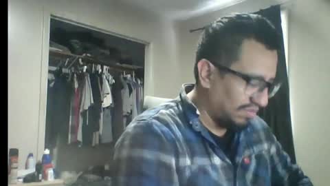 Snapshot of smoky47gxxx chatting on December 14, 4:01 pm smoky47 online show from December 14, 4:01 pm