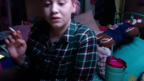 DIAN dee-ann online show from January 19, 1:00 am