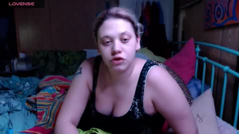 DIAN dee-ann online show from February 8, 9:57 pm