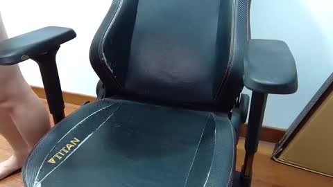 Snapshot of smoothasianm chatting on April 6, 4:30 pm smoothasianm online show from April 6, 4:30 pm