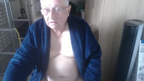 Snapshot of smoothmutton chatting on October 2, 9:27 am smoothmutton online show from October 2, 9:27 am