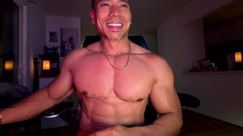 Snapshot of smoothripz chatting on March 26, 7:47 am smoothripz online show from March 26, 7:47 am