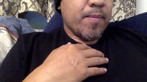 Snapshot of smoothstrik3r chatting on December 8, 3:24 pm smoothstrik3r online show from December 8, 3:24 pm