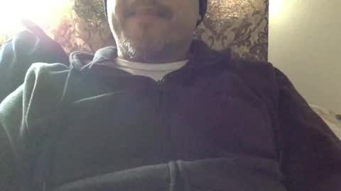 Snapshot of smoothstrik3r chatting on December 11, 5:37 pm smoothstrik3r online show from December 11, 5:37 pm