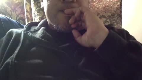 Snapshot of smoothstrik3r chatting on December 12, 8:43 pm smoothstrik3r online show from December 12, 8:43 pm