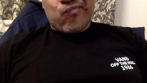 Snapshot of smoothstrik3r chatting on December 18, 2:42 am smoothstrik3r online show from December 18, 2:42 am