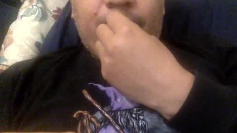 Snapshot of smoothstrik3r chatting on December 19, 2:46 pm smoothstrik3r online show from December 19, 2:46 pm