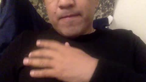 Snapshot of smoothstrik3r chatting on December 21, 2:37 pm smoothstrik3r online show from December 21, 2:37 pm